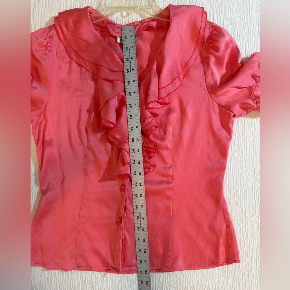 Short Sleeve Silk Blouse coral pink size 8 ruffles v-neck - Picture 8 of 9